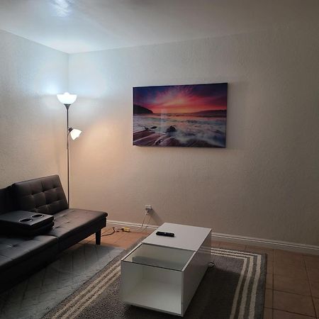 Apartamento Kasota Cozy Coves Victorville Exterior foto